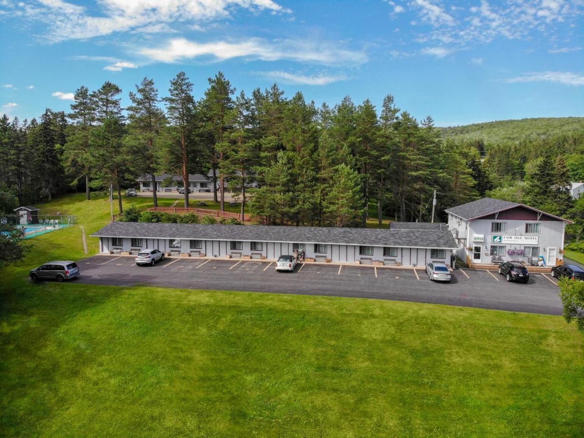 Fair Isle Motel & The Nest Whycocomagh Exterior foto